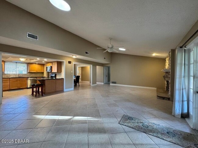 Photo - 653 Pelican Bay Dr