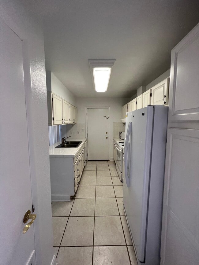 Photo - 420 Westwood Dr
