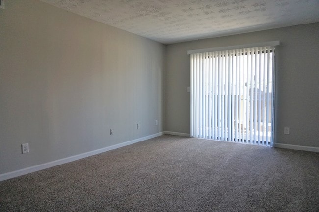 Photo - Silver Oak Apartments