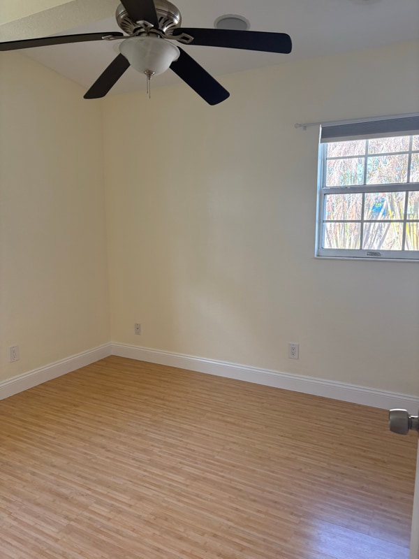 Photo - 340 Carrousel Ct