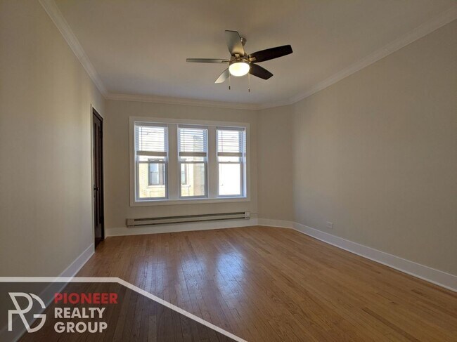 Photo - 3815 N Greenview Ave Unit 3E