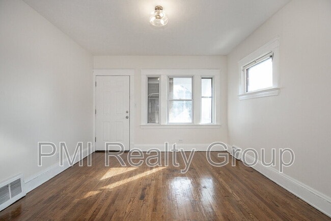 Photo - 2936 E 128th St Unit Downstairs