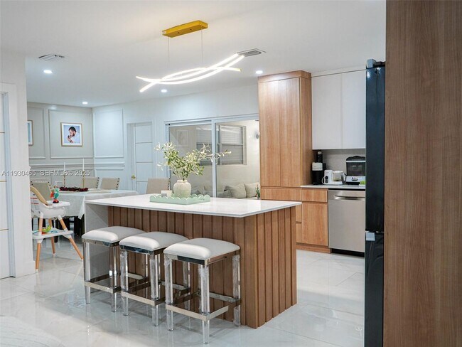 Photo - 7951 NW 37th Dr