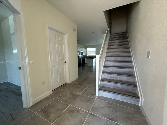 Building Photo - 10622 W 33rd Way Rental