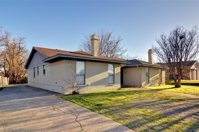 Building Photo - 6815 W Cleburne Rd Rental