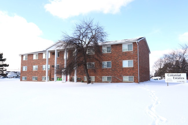 Photo - Colonial Estates Apartments