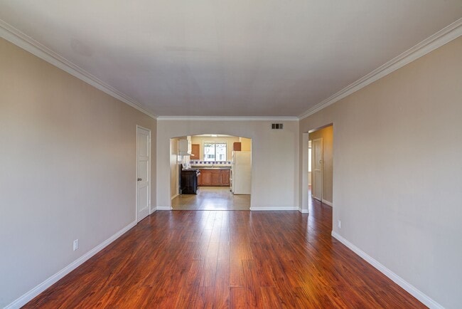 Photo - 1154 S Plymouth Blvd Unit 3