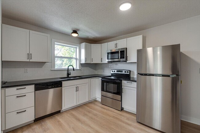 Photo - 190 E Leawood Ave Unidad 190B