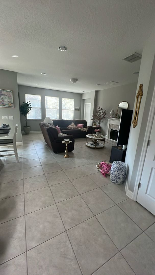 Photo - 5172 Appenine Loop E