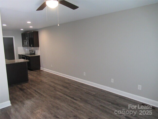 Photo - 604 Victory Grove Church Rd