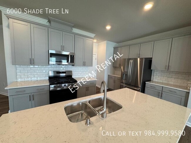 Photo - 6000 Shade Tree Ln