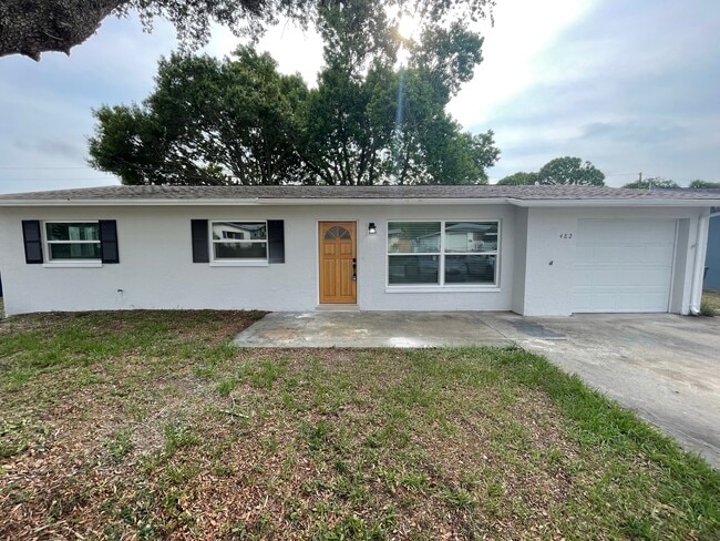 Photo - 482 Oakwood Dr