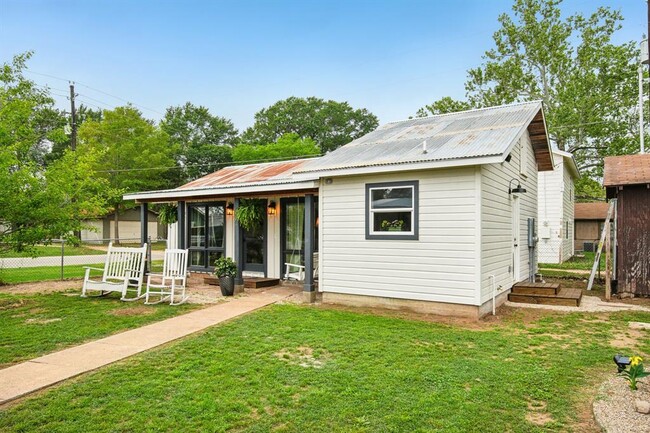 Photo - 801 Bishop St