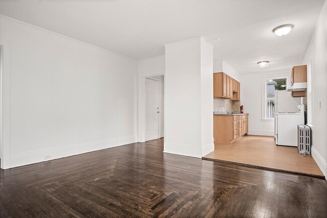 Photo - 15 W Water St