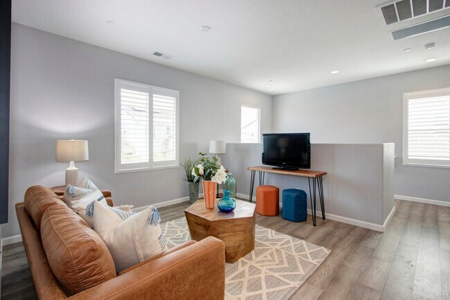 Photo - 9073 Hourglass Cir