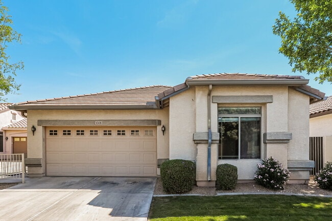 Building Photo - 1308 E Weatherby Way