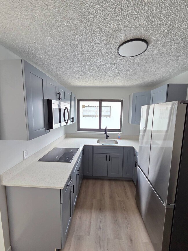 141 W 31st St