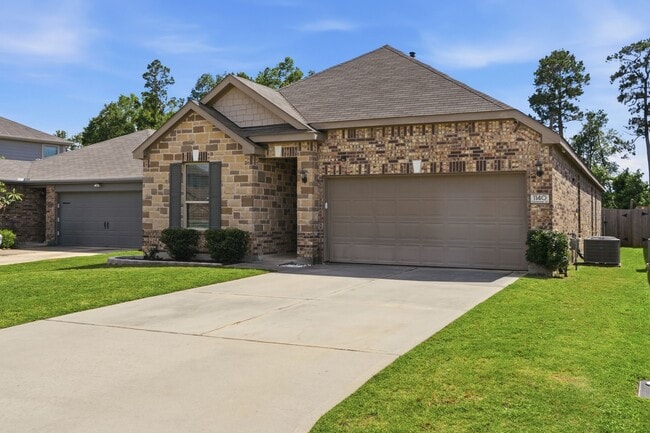 Building Photo - 1140 Clonmore Ct