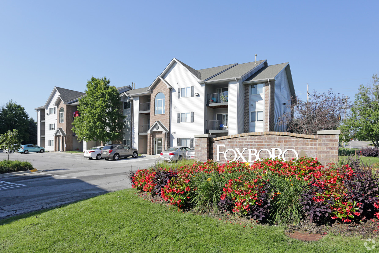 Foxboro Apartment Homes - Foxboro Apartment Homes - 15567 Adams Street #102