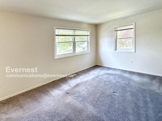 Photo - 1382 Ironwood St