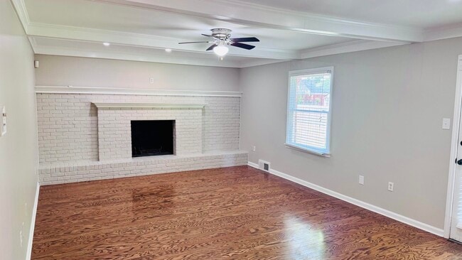 Photo - 1834 Brierbrook Rd