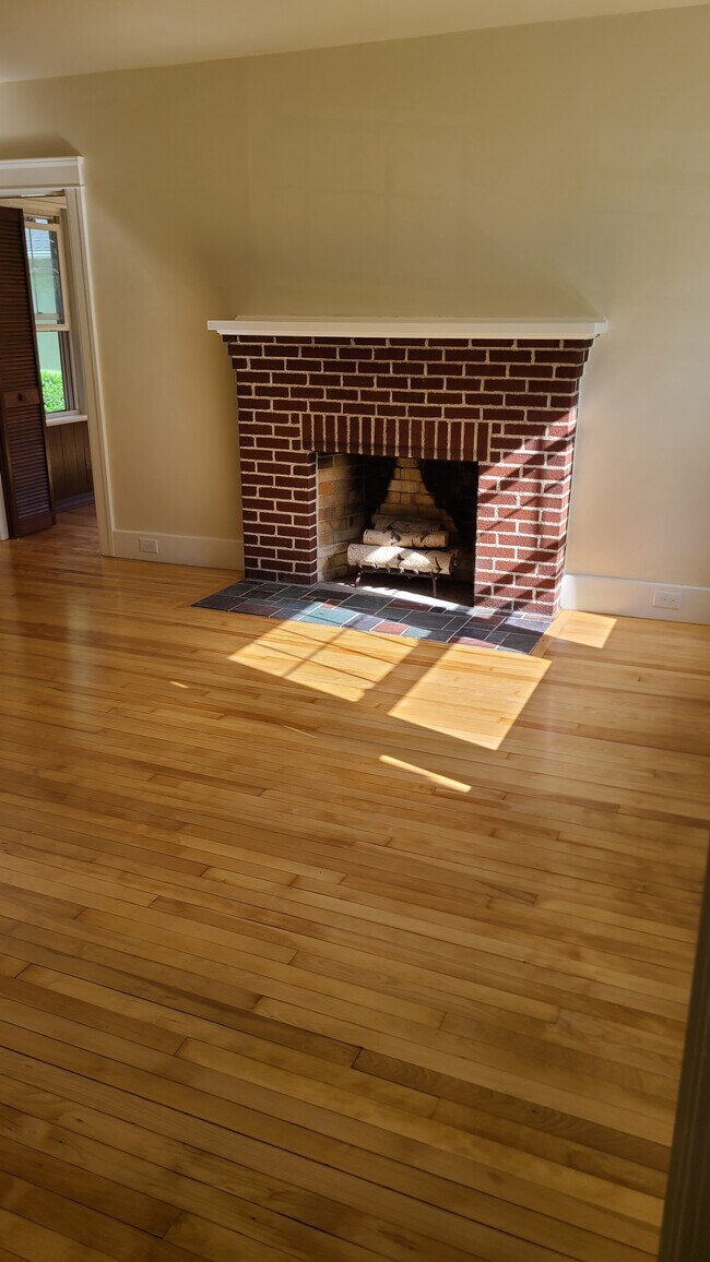 Photo - 60 Richmond Ave Unit 1