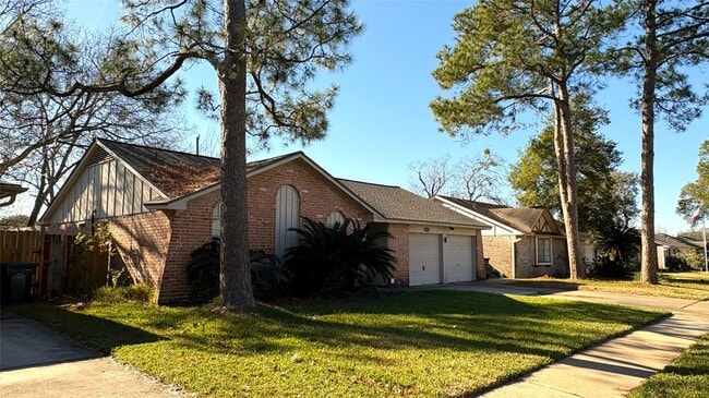 Photo - 13631 Greenway Dr