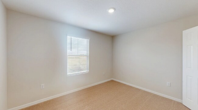 Photo - Elegant 3-Bed Townhouse on Hillock Blvd, Haines City!