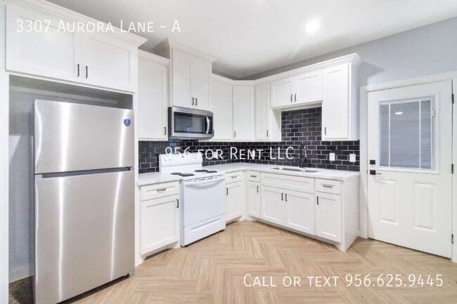 Building Photo - 3307 Aurora Ln Unit A