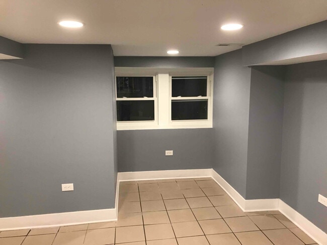 Photo - 3608 S Hermitage Ave Unit Garden