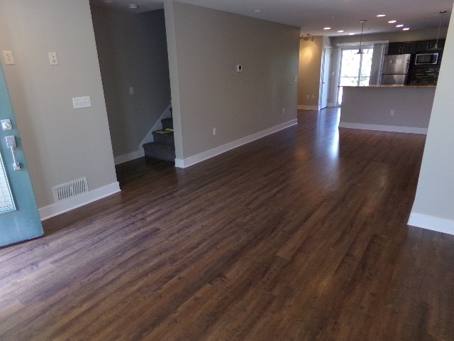 Photo - BCR 7001 Straffan Place-F