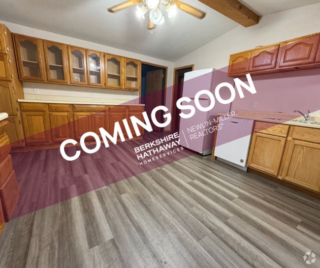 Building Photo - 3 Bedroom House, Clinton