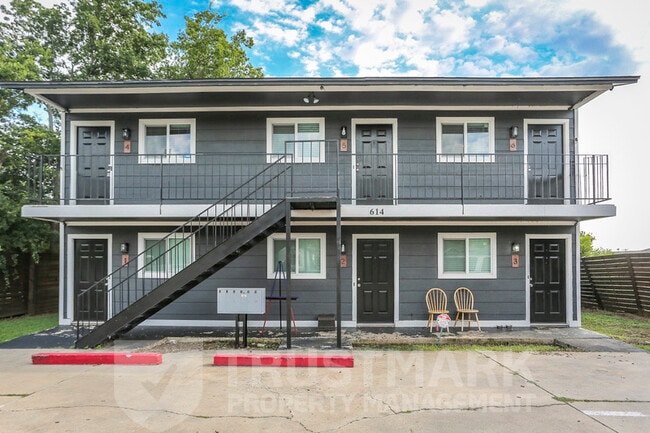 Building Photo - 614 Adams Ave Unit #4