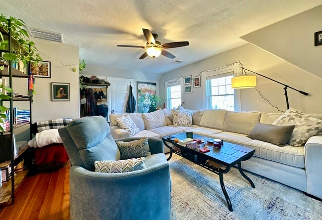 Photo - 11 Spring Park Ave Unit 3