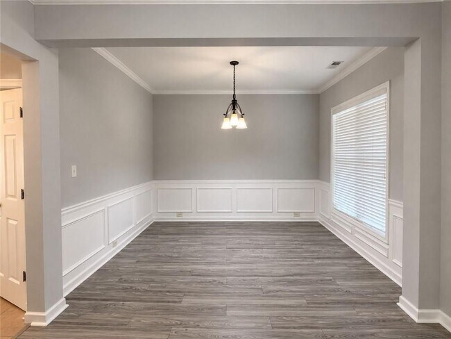 Photo - 2268 White Alder Dr NE