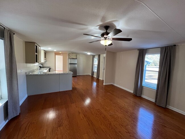 Photo - Newly renovated 3 Bedroom, 2 Bathroom Manufactured Home Just outside of Live Oak