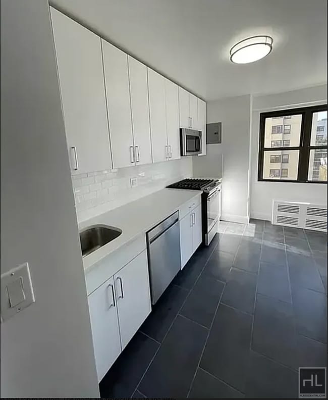 Photo - E 88th St Unit 10A