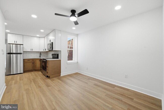 Photo - 2109 Tasker St