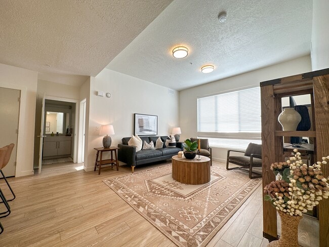 Bell Canyon Living Room - Canyon Vista Apartments