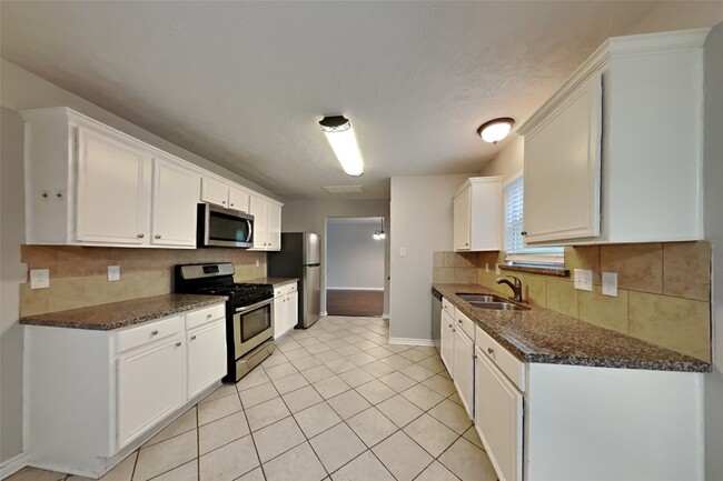 Photo - 21504 Palace Pines Dr