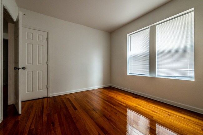 Photo - 1101 N Lawler Ave