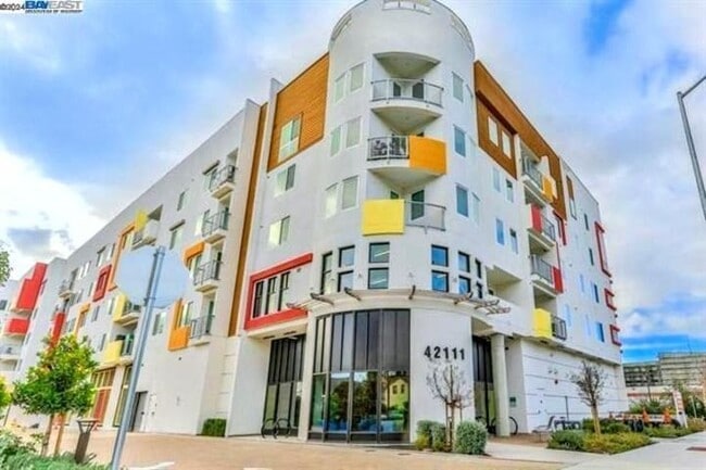 Photo - 42111 Osgood Rd