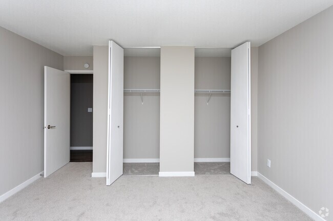 1BR, 1BA - 750SF