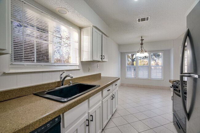 Photo - 5722 Shreveport Dr