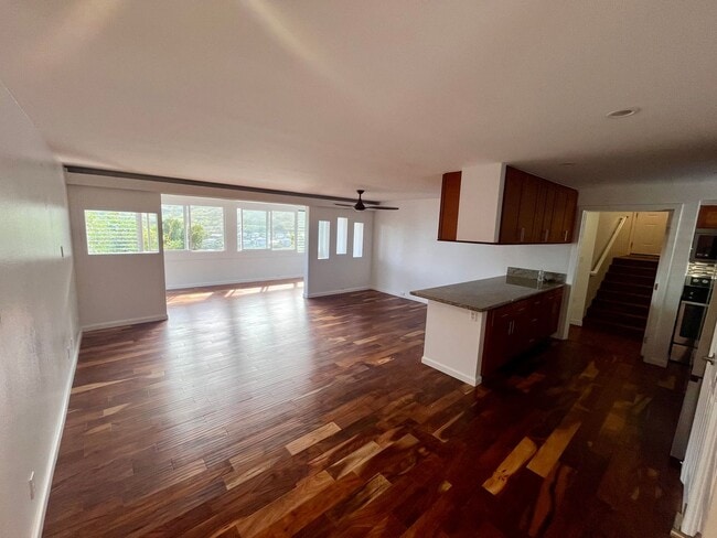 Photo - Renovated 6 Bedroom, 3.5 Bath Home with 2 Garages in Aina Haina