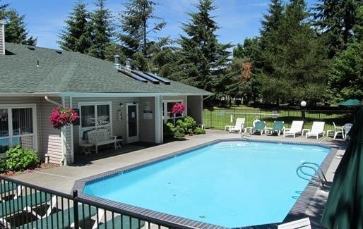 Photo - Emerald Pointe Apartments