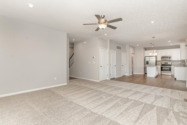 Photo - 620 Hogrefe Rd