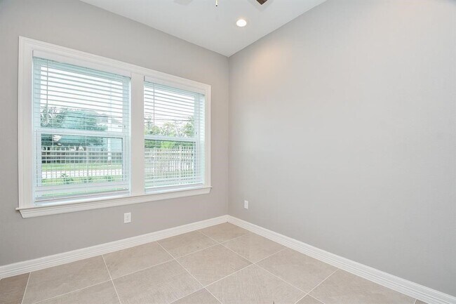 Photo - 5262 Ella Blvd Unit 108