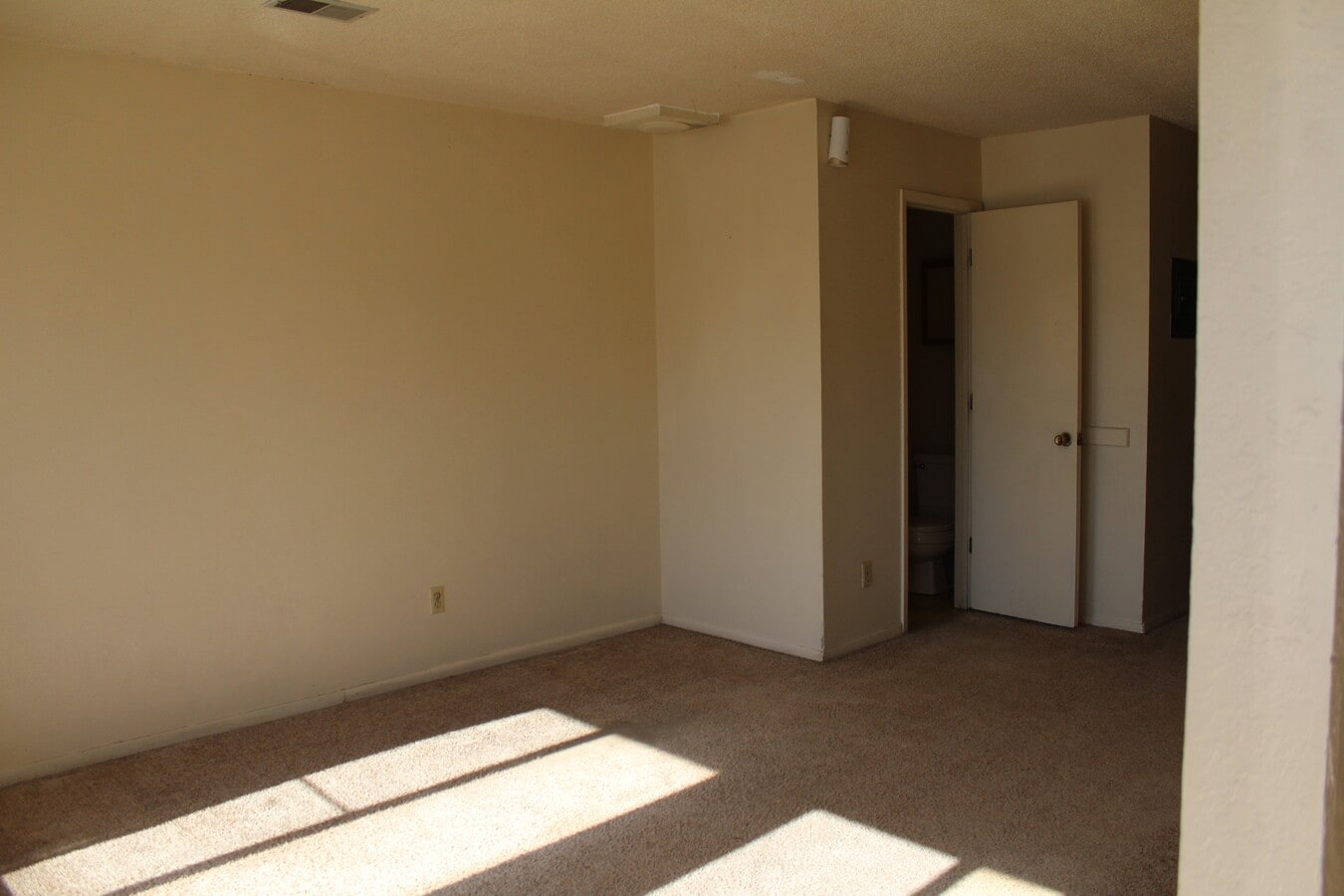 Photo - 2435 Rail Ave