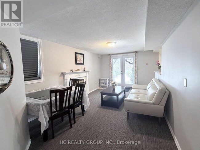 Photo - 17 Cawker Ct